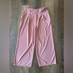 Women’s wide legged pants